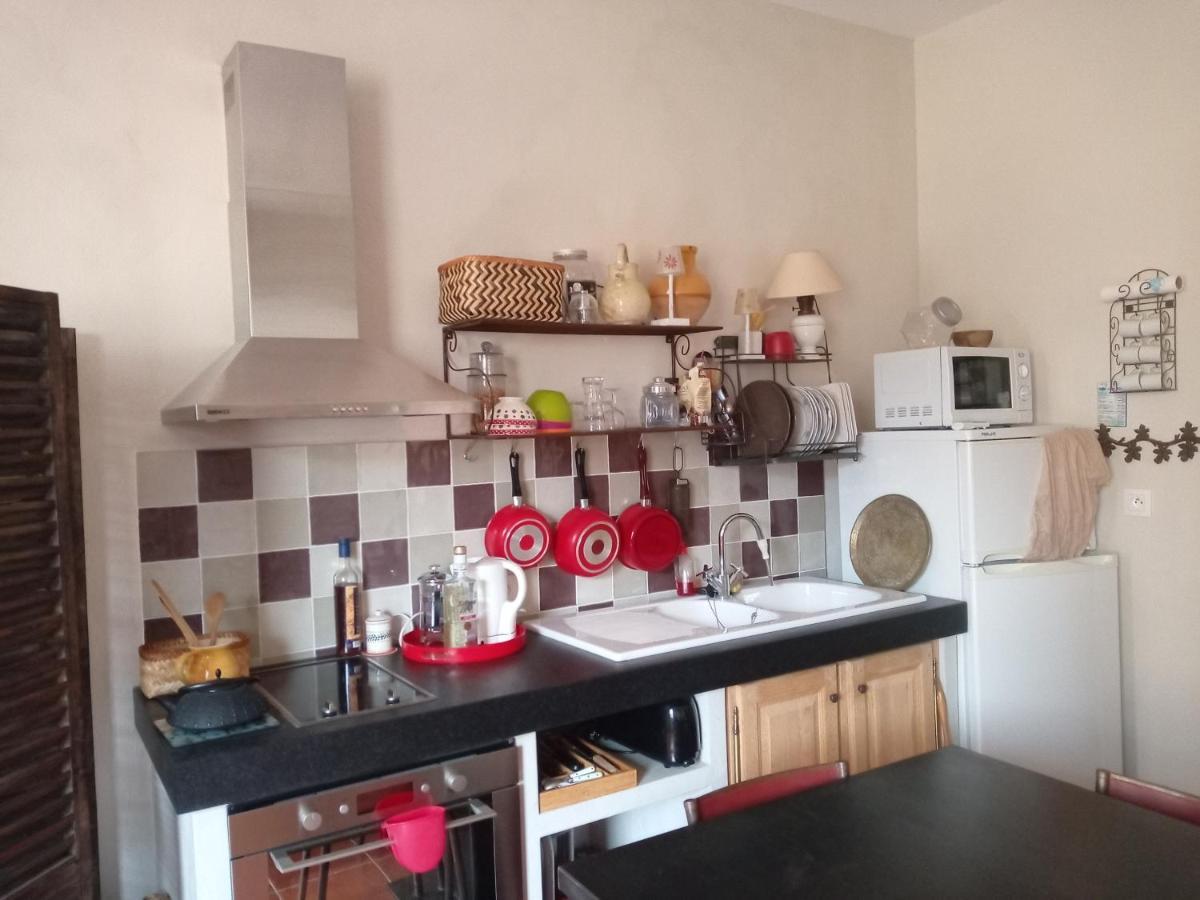 Mini Loft Apartment Cassis Bagian luar foto